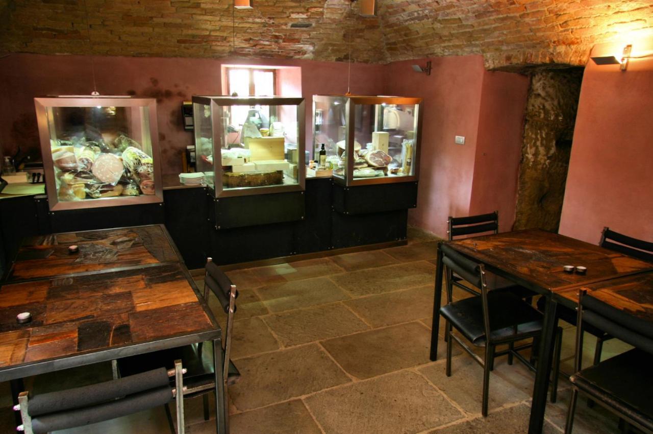 Le Case Della Saracca Monforte D'Alba Exterior photo