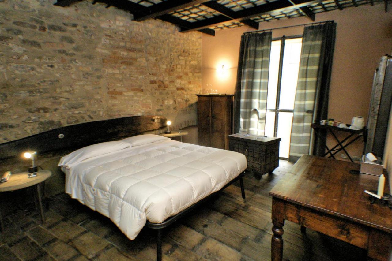 Le Case Della Saracca Monforte D'Alba Exterior photo