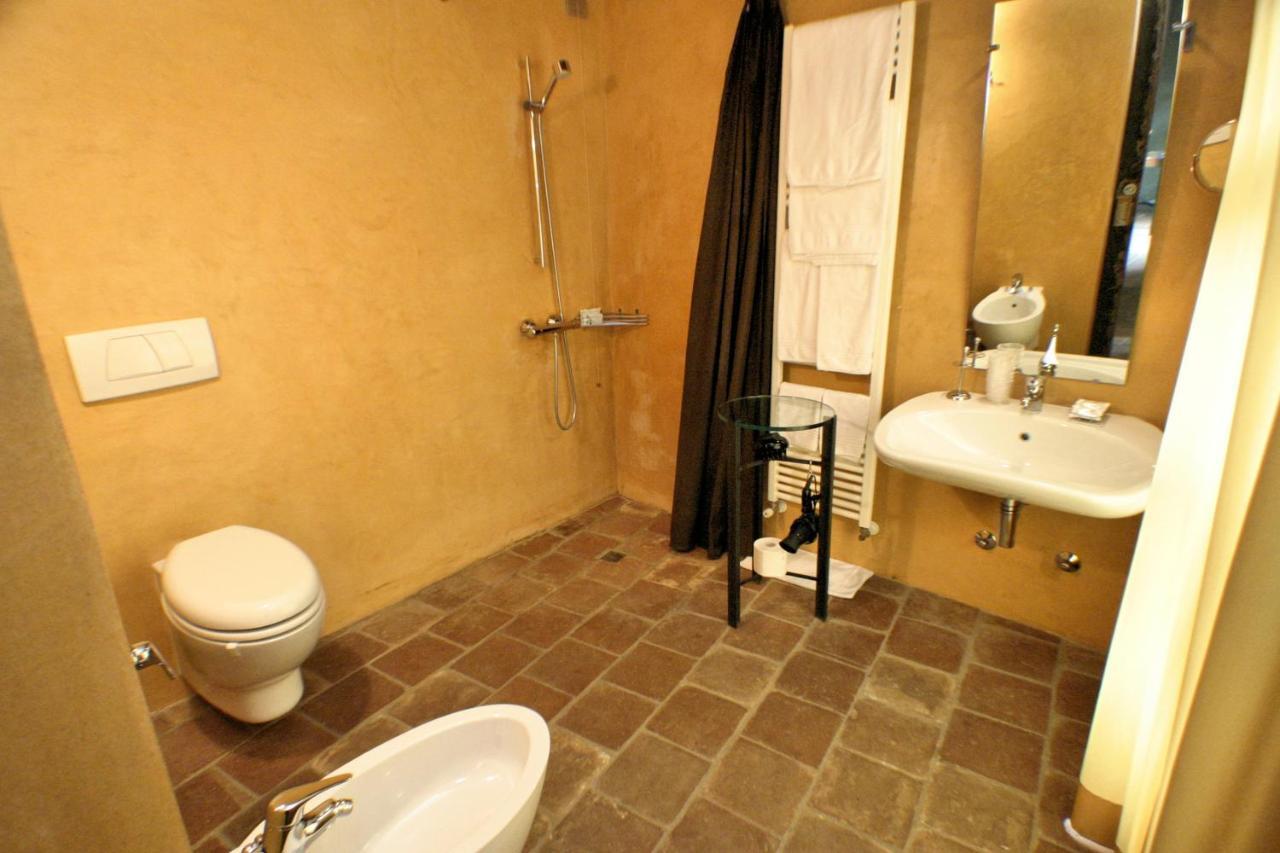 Le Case Della Saracca Monforte D'Alba Exterior photo