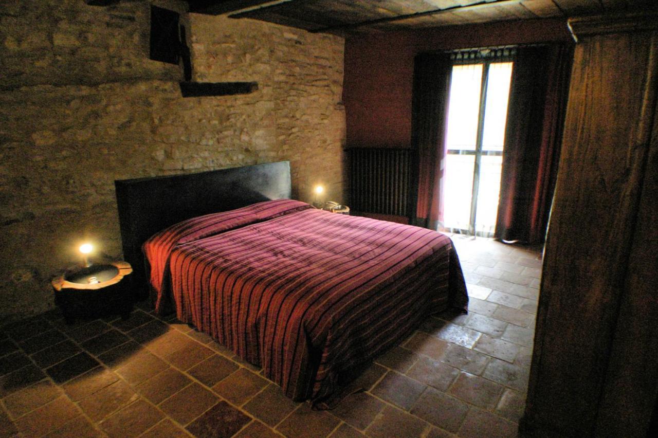 Le Case Della Saracca Monforte D'Alba Exterior photo